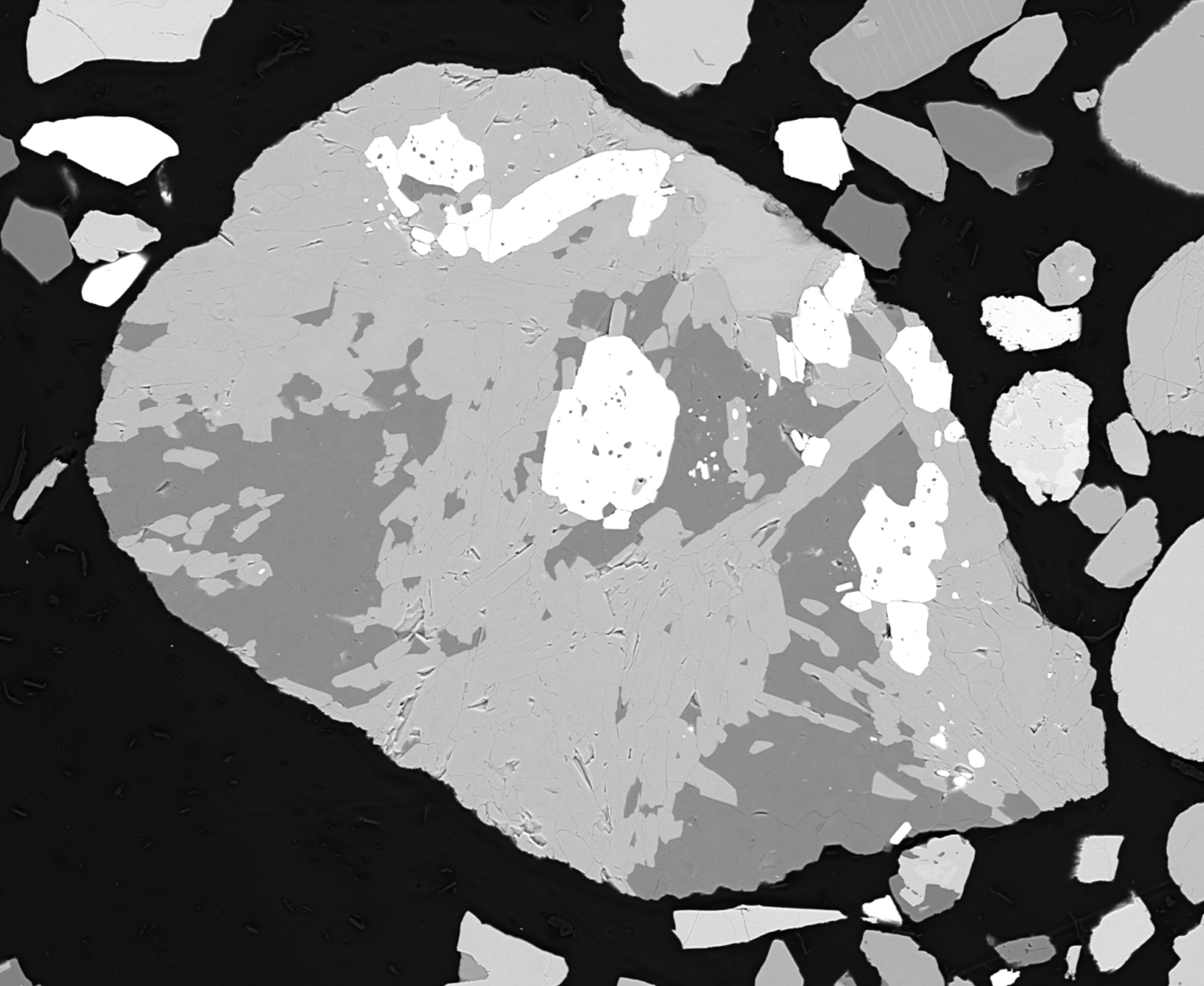 Mineral map of crushed rock sample classified by AZtecGeo using EDS data